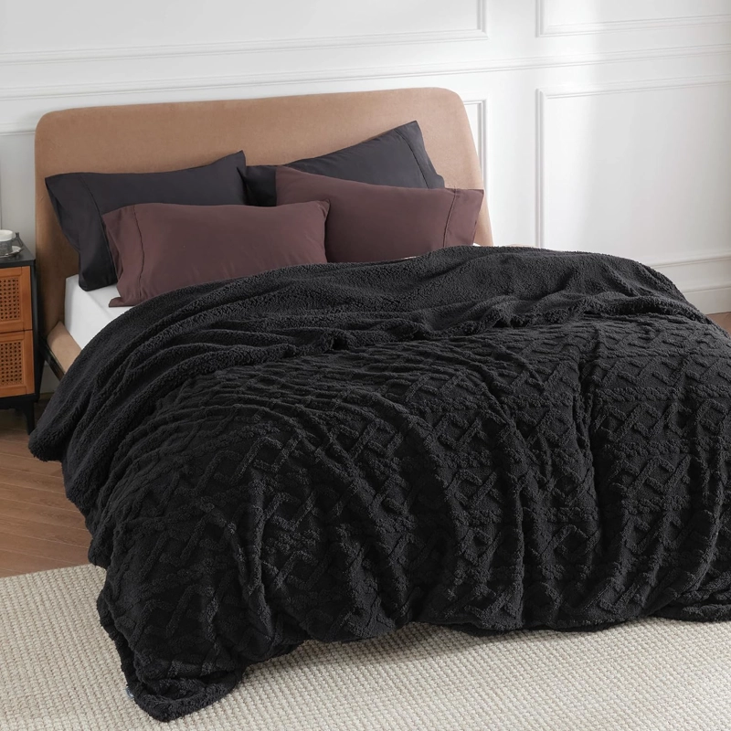 COBERTOR KING DE INVIERNO CON CHIPORRO DISEÑO TRENZADO GRIS UNICOLOR  TF - 4