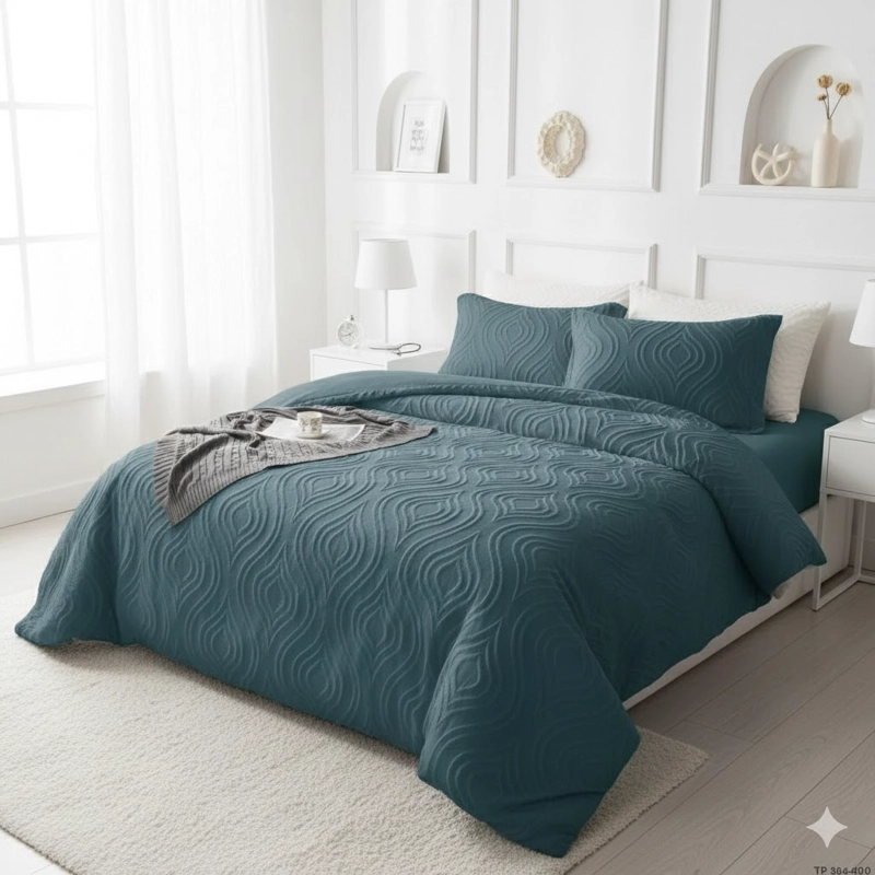 CUBRECAMA KING QUILTDE VERANO SEMI ACOLCHADO DISEÑO RELIEVE 3D GEOMETRICO AZUL PETROLEO TF - 2