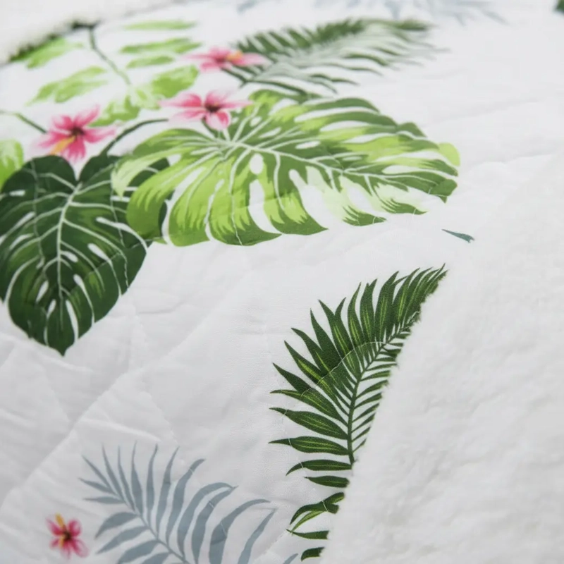 CUBRECAMA QUILT SHERPA 1.5 BLANCO HOJAS VERDE - 2