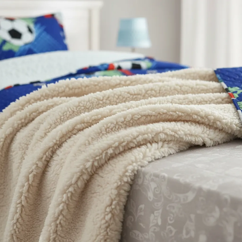 CUBRECAMA QUILT SHERPA W.M G- AZUL PELOTAS - 1