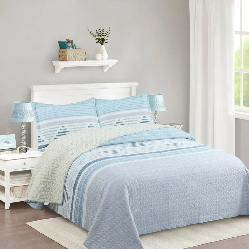 CUBRECAMA QUILT SHERPA 1.5 W.M G- AZUL CLARO LISA - 3
