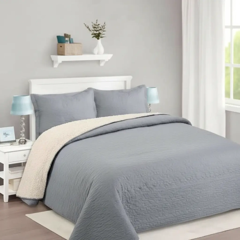 CUBRECAMA QUILT SHERPA 1.5 W.M G- GRIS LISO - 1