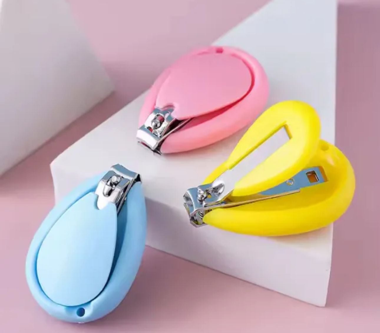 CORTA UÑAS BEBE INFANTIL CON TAPA DE SEGURIDAD - 1