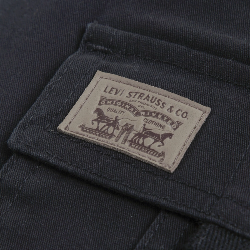 SHORTS NIÑO CARGO NEGRO LEVIS - 5
