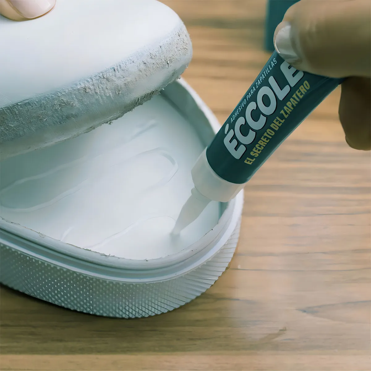 ECCOLE® - ADHESIVO PARA ZAPATILLAS - 9G - 5