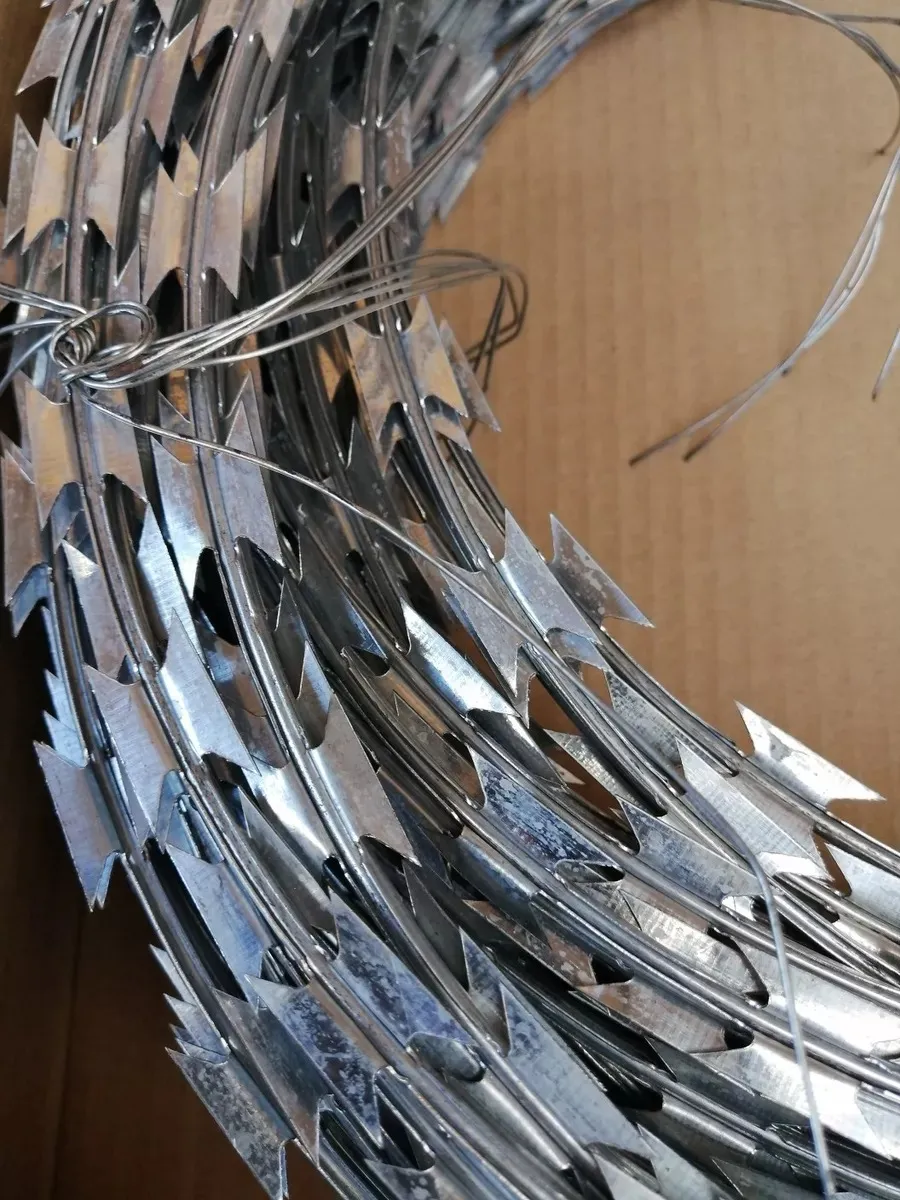 ALAMBRE CONCERTINA DE 30 CM X 10 MTS, GALVANIZADO. - 3