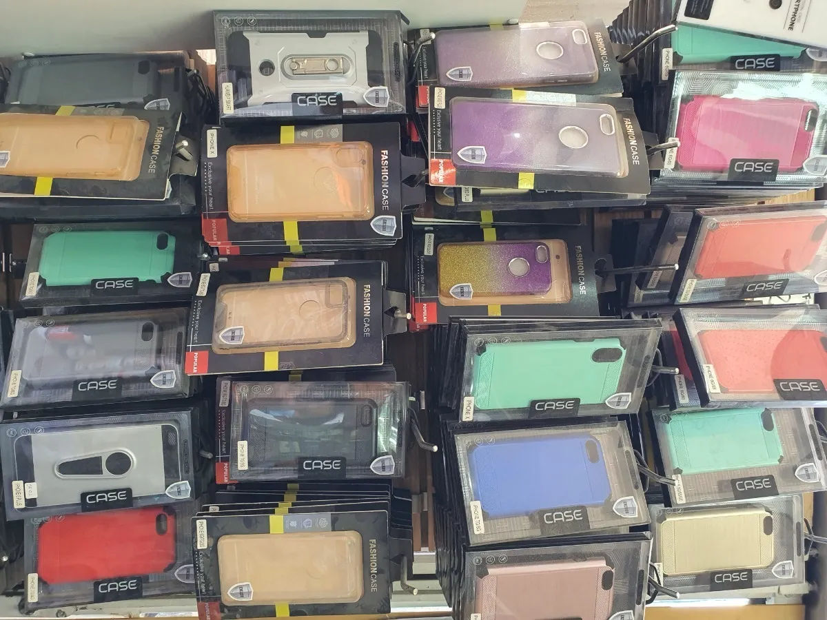 LOTE DE CARCASAS PREMIUM 50 UND PARA IPHONE SURTIDOS - 1