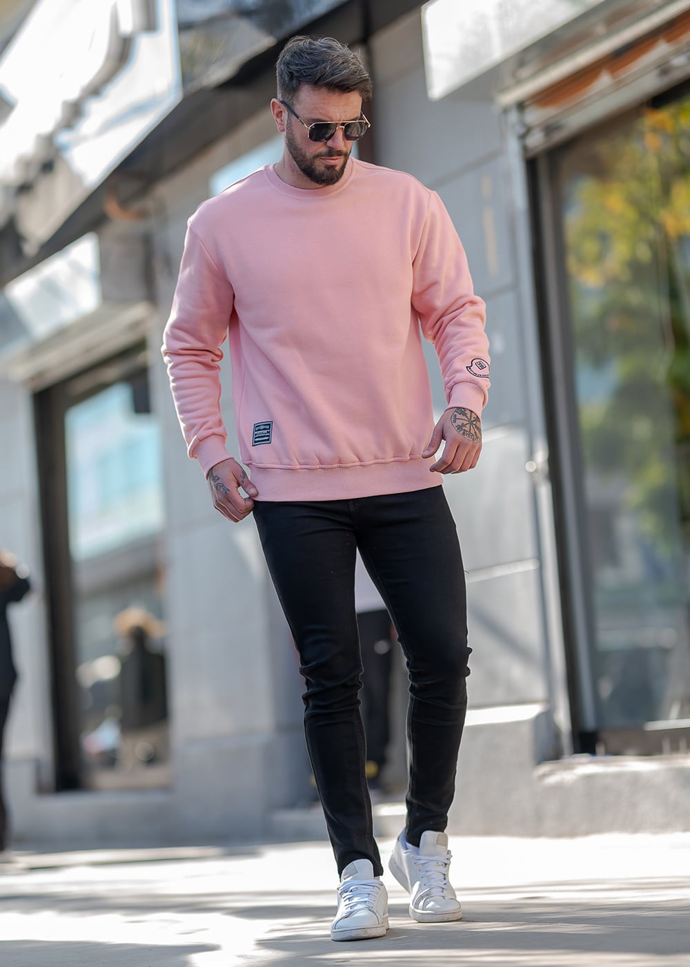 POLERÓN DE HOMBRE CON CUELLO POLO, DISEÑO LISO Y CORTE OVERSIZE. - 5