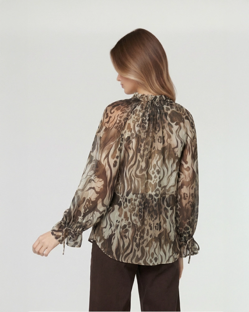 BLUSA MUJER JAVIERA RELAXED CUELLO EN V MANGA SUELTA LEOPARDO LINEATRE - 2