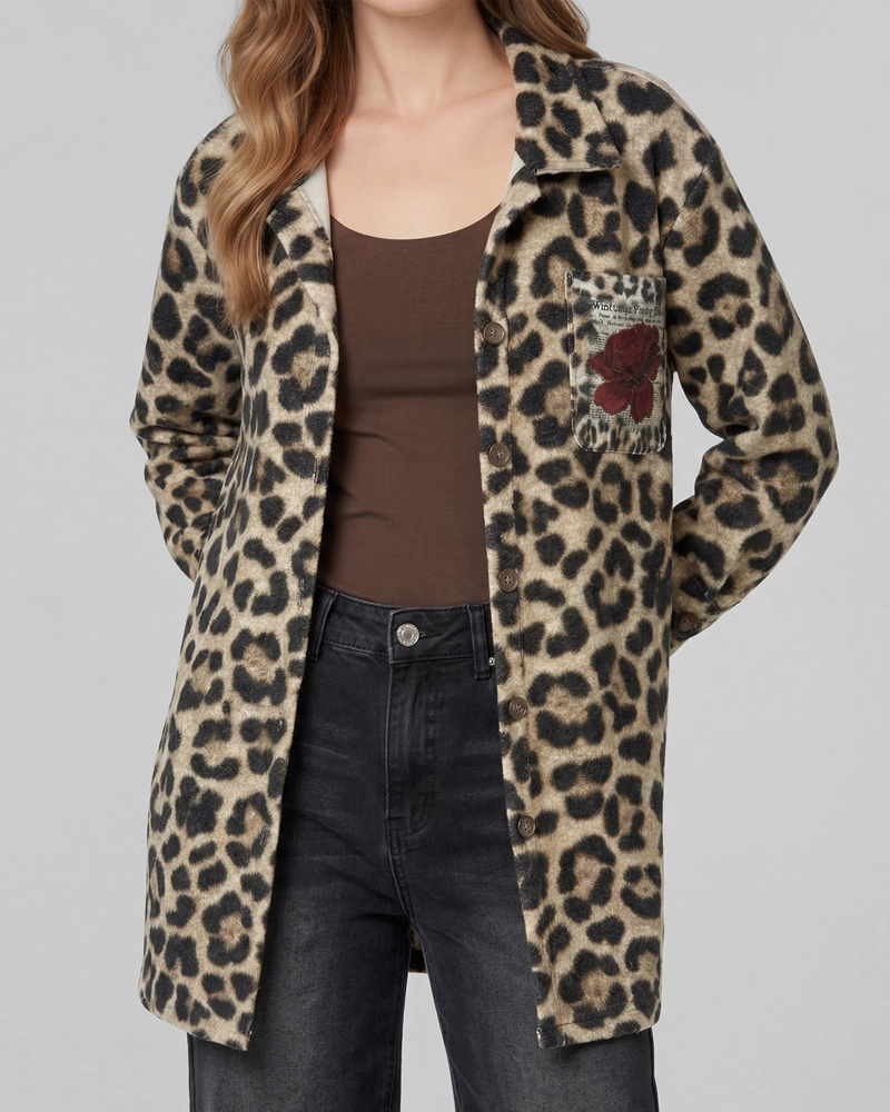 ABRIGO MUJER LIA RELAXED CUELLO TIPO CAMISA MANGA SUELTA LEOPARDO LINEATRE - 3