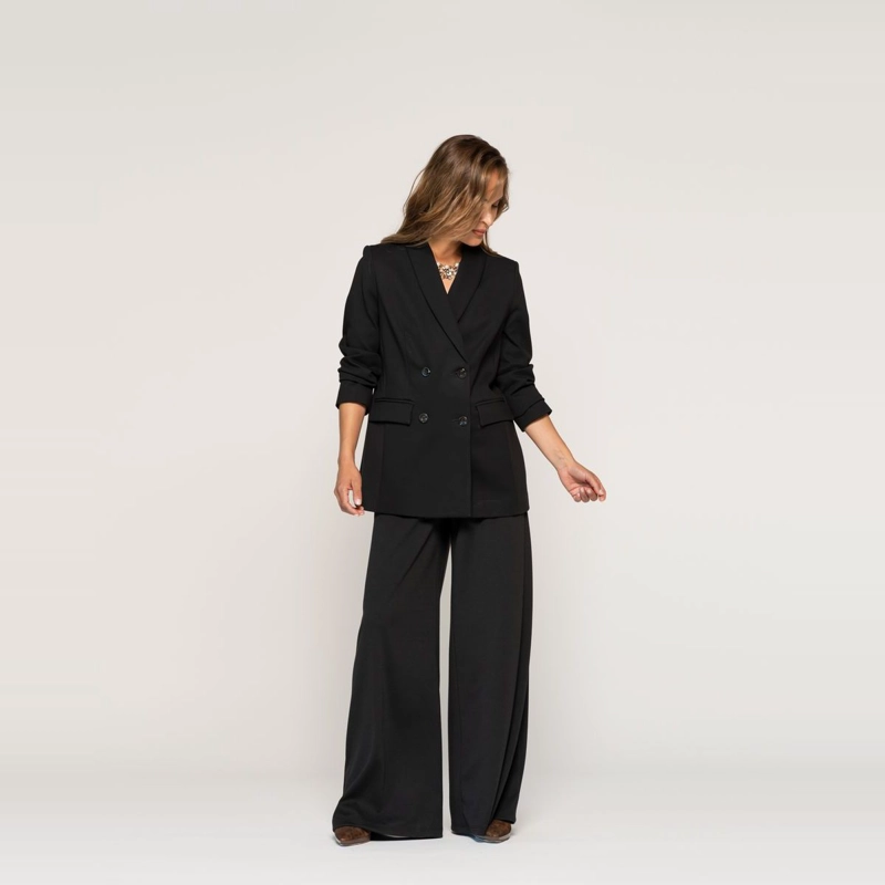 BLAZER NEGRO CRUZADO OVERSIZE CON SOLAPA LUDOVICA - 1