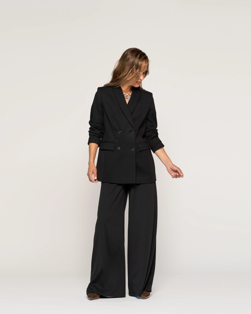 BLAZER NEGRO CRUZADO OVERSIZE CON SOLAPA LUDOVICA - 1