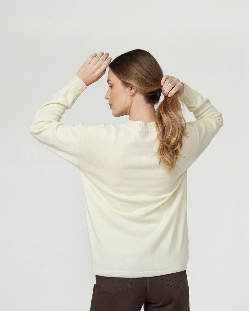 SWEATER MUJER GIOVANNA CUELLO EN V CRUDO LINEATRE - 2