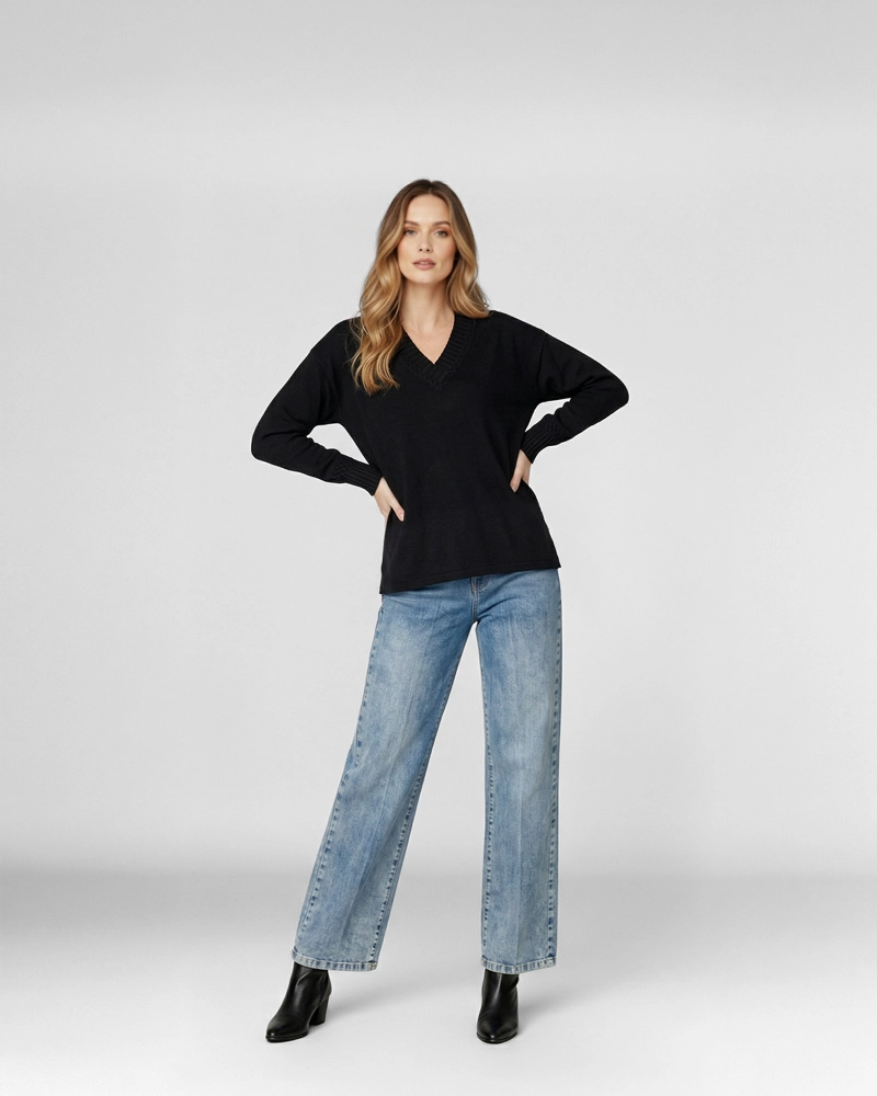 SWEATER MUJER GIOVANNA CUELLO EN V NEGRO LINEATRE - 4