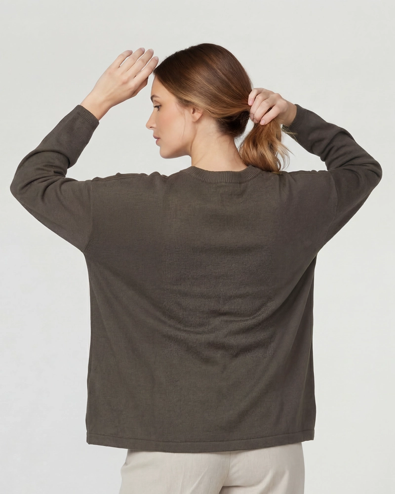 SWEATER MUJER OLIVIA RELAXED CUELLO EN V MANGA CAIDA CHOCOLATE LINEATRE - 2