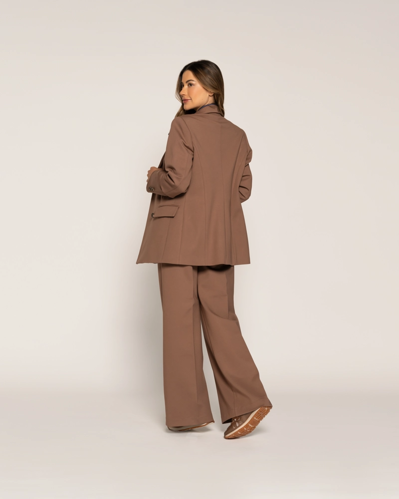 BLAZER MIRIAM MOKA CUELLO SOLAPA CRUZADA MANGA LARGA AJUSTADA PUÑO AJUSTADO MUJER - 4