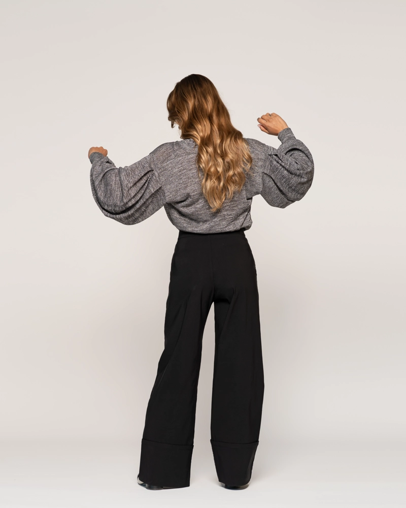POLERA SERENA GRIS REGULAR CUELLO V MANGA LARGA LUDOVICA - 3