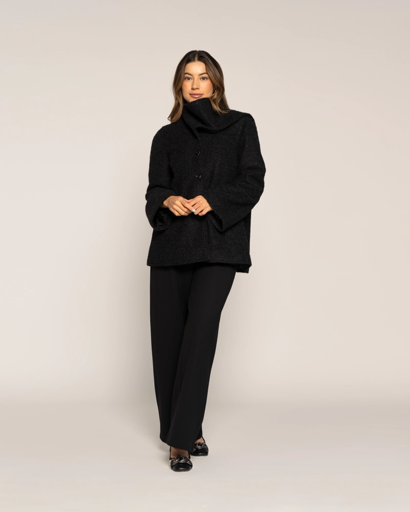 CHAQUETA JACINTA NEGRO TEXTURADA CUELLO SUELTO MANGA LARGA ACAMPANADA PUÑO SUELTO MUJER - 1