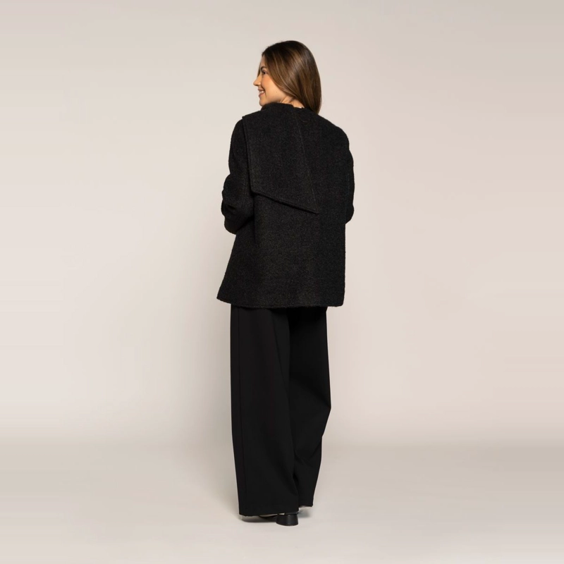 CHAQUETA NEGRO AFELPADA CUELLO AMPLIO ENVOLVENTE TEXTURADA LUDOVICA - 2