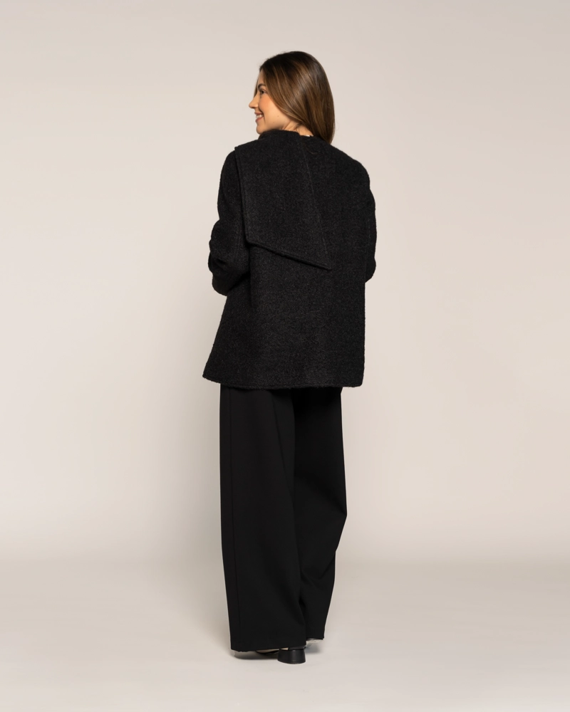 CHAQUETA NEGRO AFELPADA CUELLO AMPLIO ENVOLVENTE TEXTURADA LUDOVICA - 2