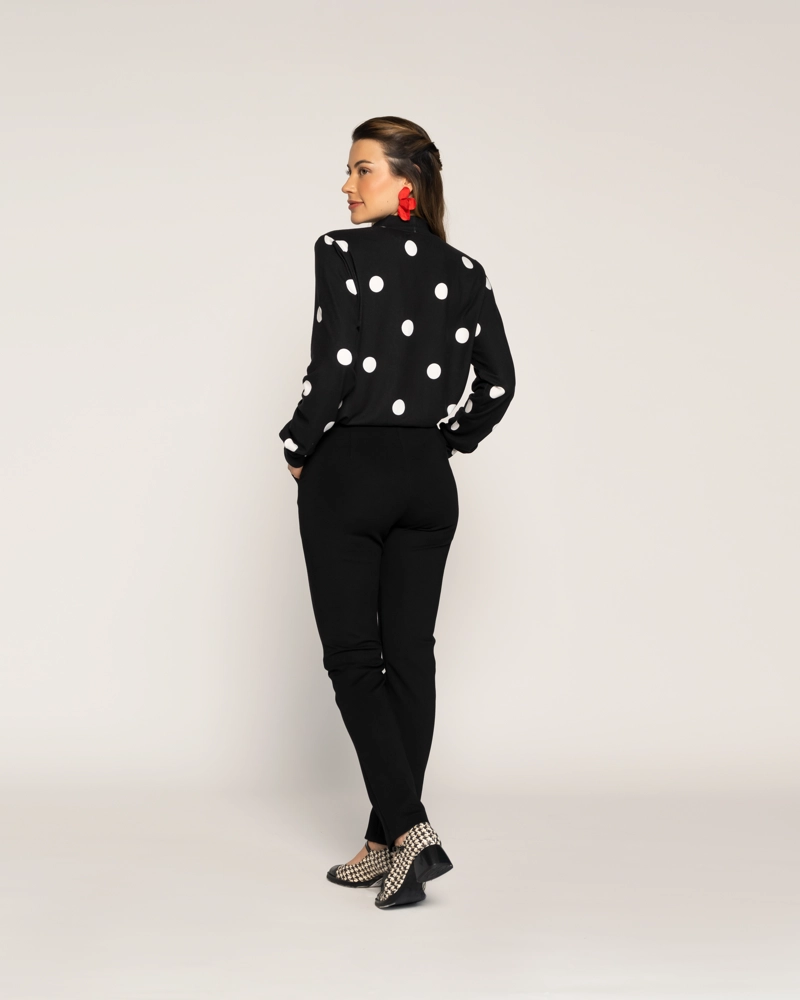 PANTALON NEGRO CLASICO CON CIERRE Y BOTON MUJER - 4