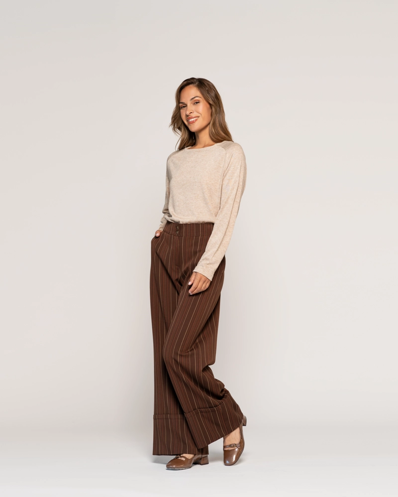 POLERA ELVIRA BEIGE AJUSTADA CUELLO ALTO MANGA LARGA LUDOVICA - 2