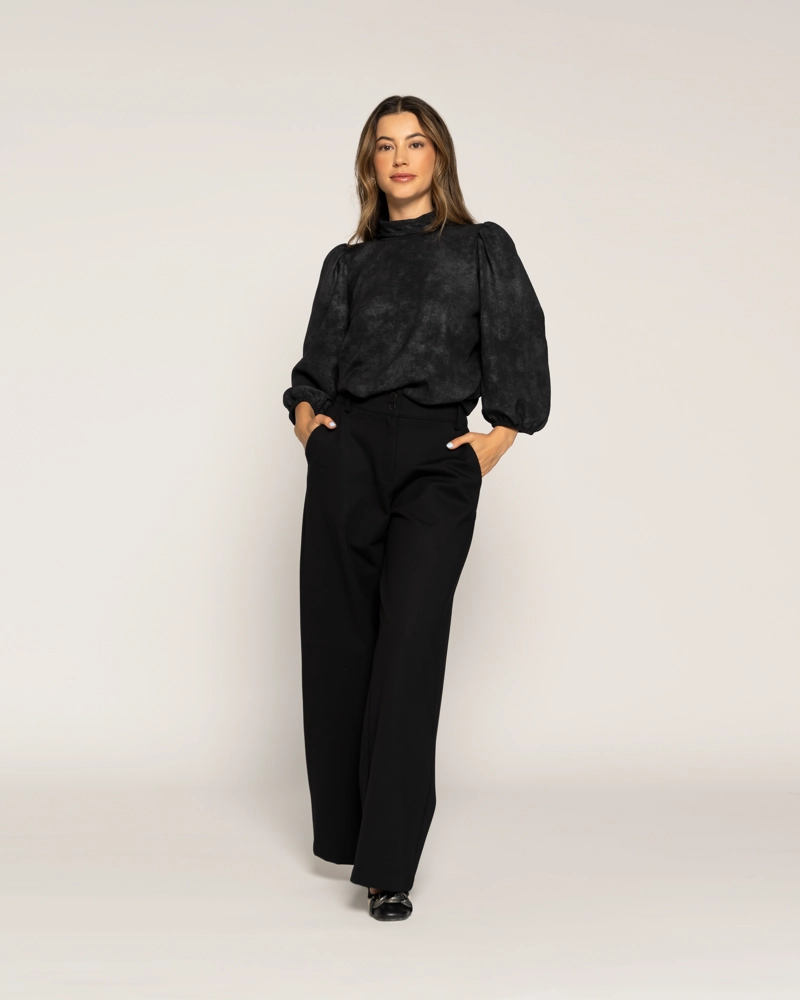BLUSA ANA NEGRO CUELLO ALTO CERRADO MANGA 3/4 AJUSTADA SIN PUÑO MUJER - 1