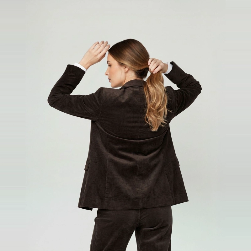 CHAQUETA MUJER IDA REGULAR FIT CUELLO CON SOLAPA MANGA SUELTA CHOCOLATE LINEATRE - 3
