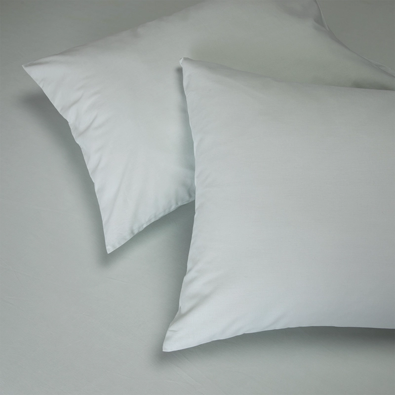 SET CUBREPLUMON + SABANA BAJERA + 4 FUNDAS ALMOHADA VERSAY KING - 9
