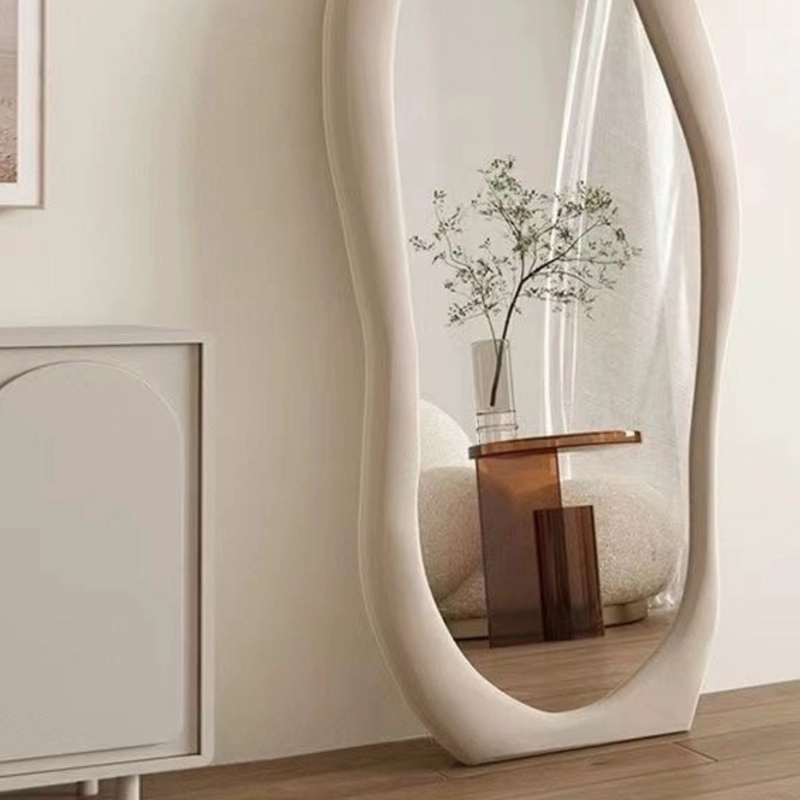 ESPEJO DECORATIVO DE CUERPO ENTERO TAPIZADO EN TERCIOPELO BLANCO PARA DORMITORIO - 2