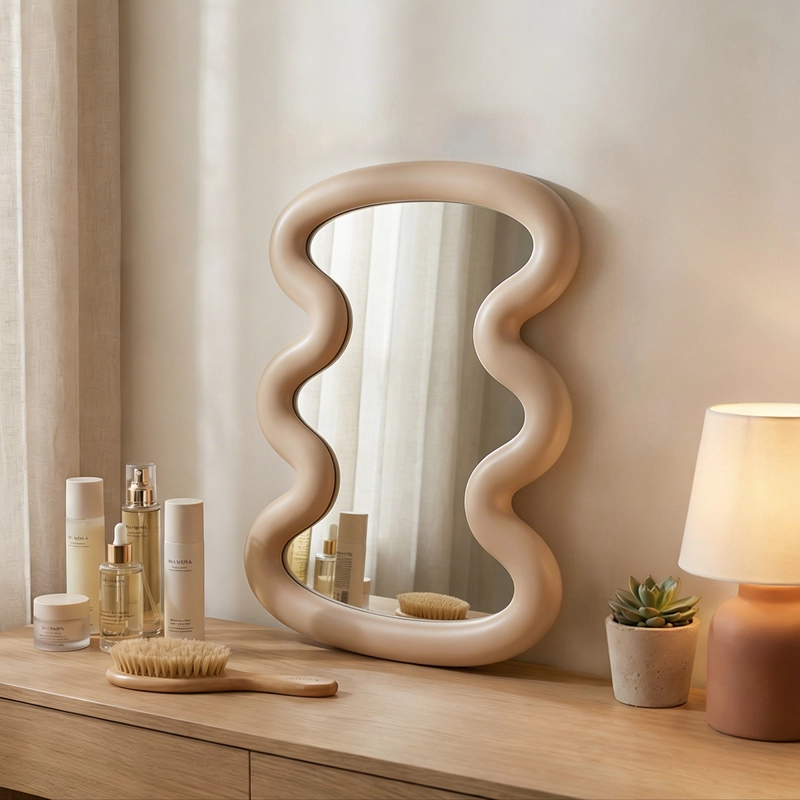 ESPEJO DECORATIVO DE MESA ONDULADO PARA TOCADOR COLOR CREMA