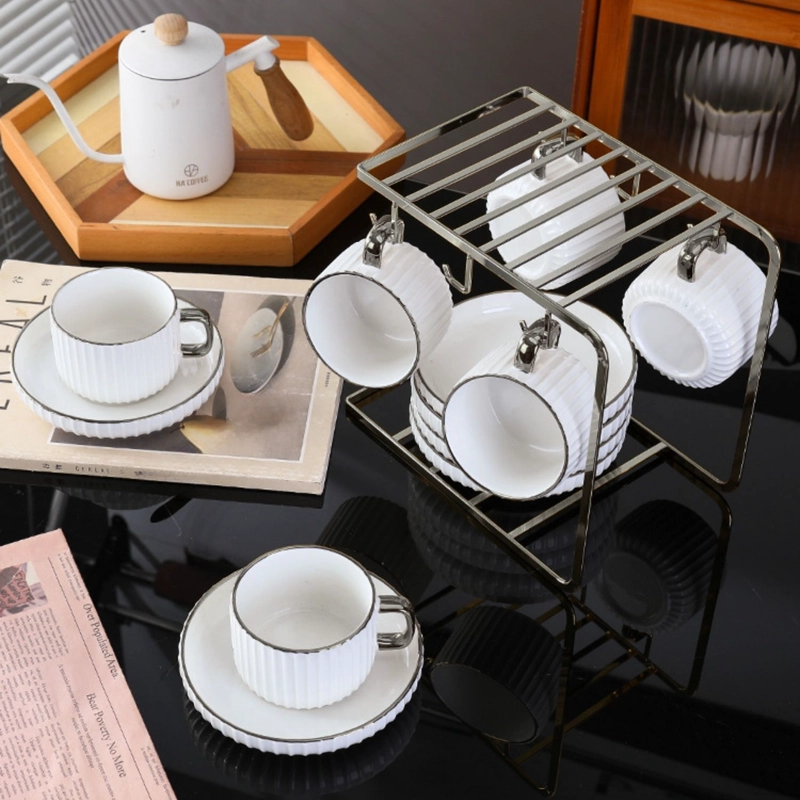 SET DE TAZAS Y PLATOS BLANCOS PARA TE  O CAFE  CON SOPORTE PLATEADO - 7