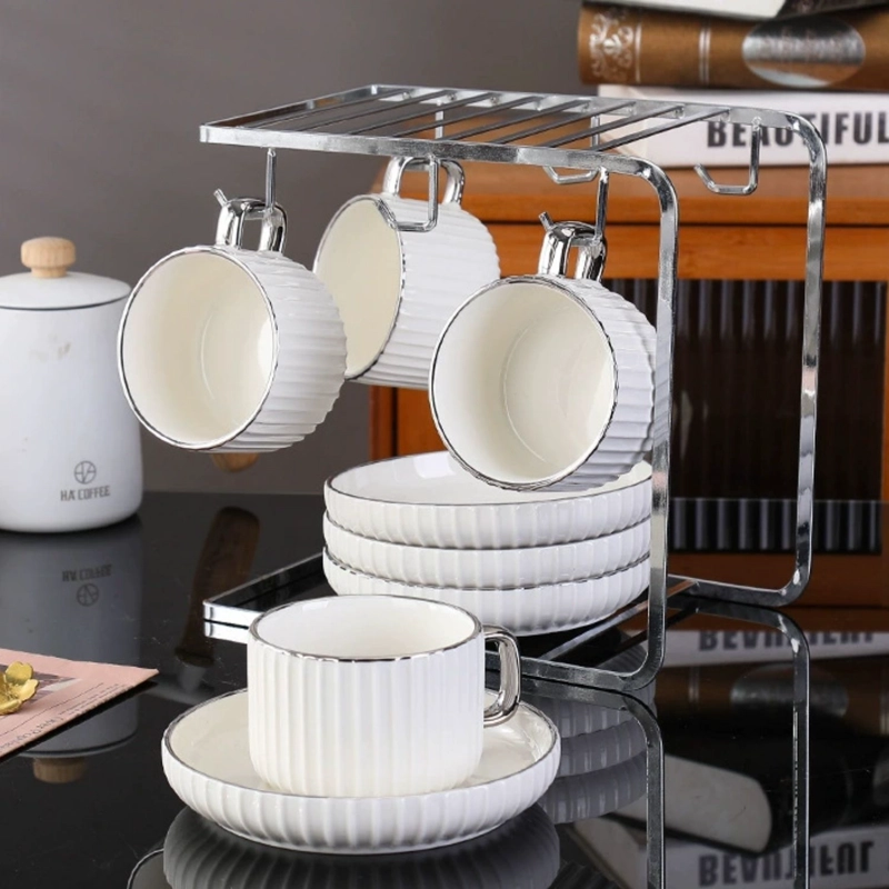 SET DE TAZAS Y PLATOS BLANCOS PARA TE  O CAFE  CON SOPORTE PLATEADO - 8