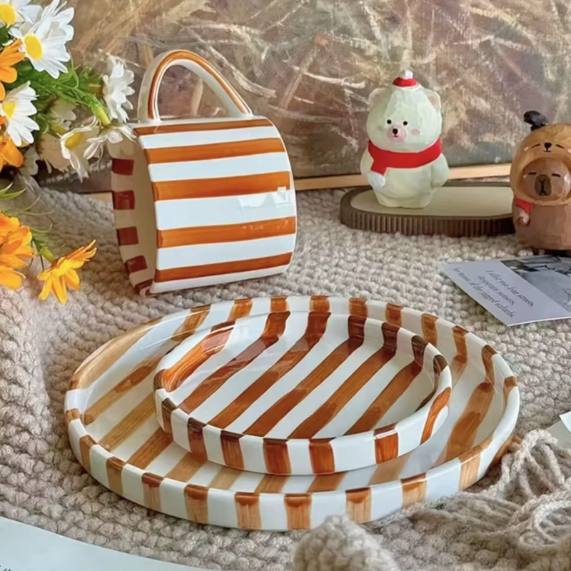 JUEGO DE VAJILLA DE PLATOS Y TAZAS A RAYAS ESTILO VINTAGE NARANJO - 8