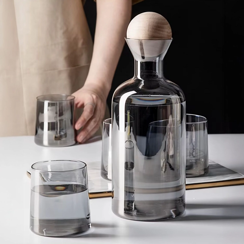 SET JARRA DECANTADORA CON VASOS DE VIDRIO GRIS (4 UNIDADES) - 1