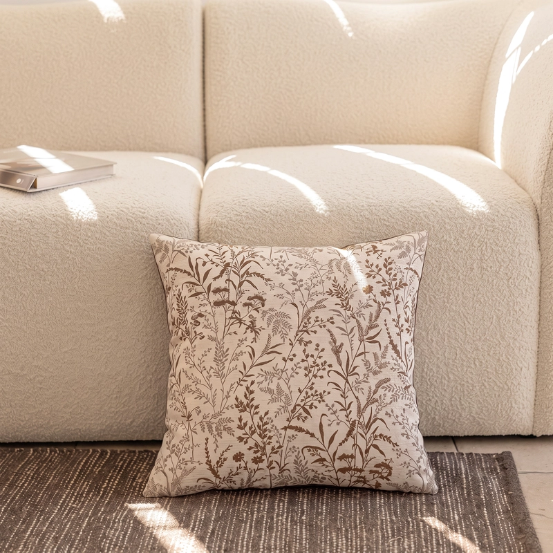 COJIN BOTANICO JACQUARD BEIGE ESTILO NORDICO ORGANIC WARM CLASSIC ELEGANT - 1