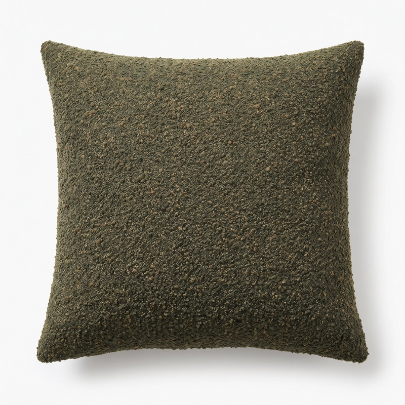 COJIN DECORATIVO EN TELA BOUCLE  COLOR VERDE OLIVA PARA DORMITORIO Y SALON - 2