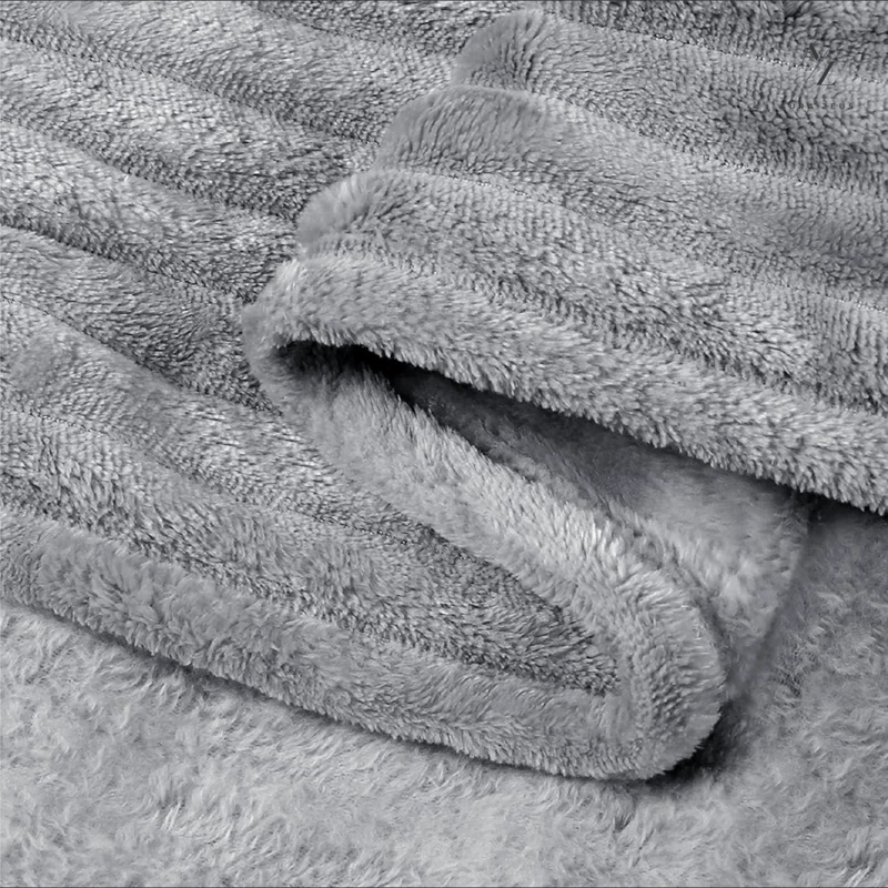FRAZADA MANTA PIECERA 130 X 150 CM TERMICA SHERPA POLAR GRIS - 7