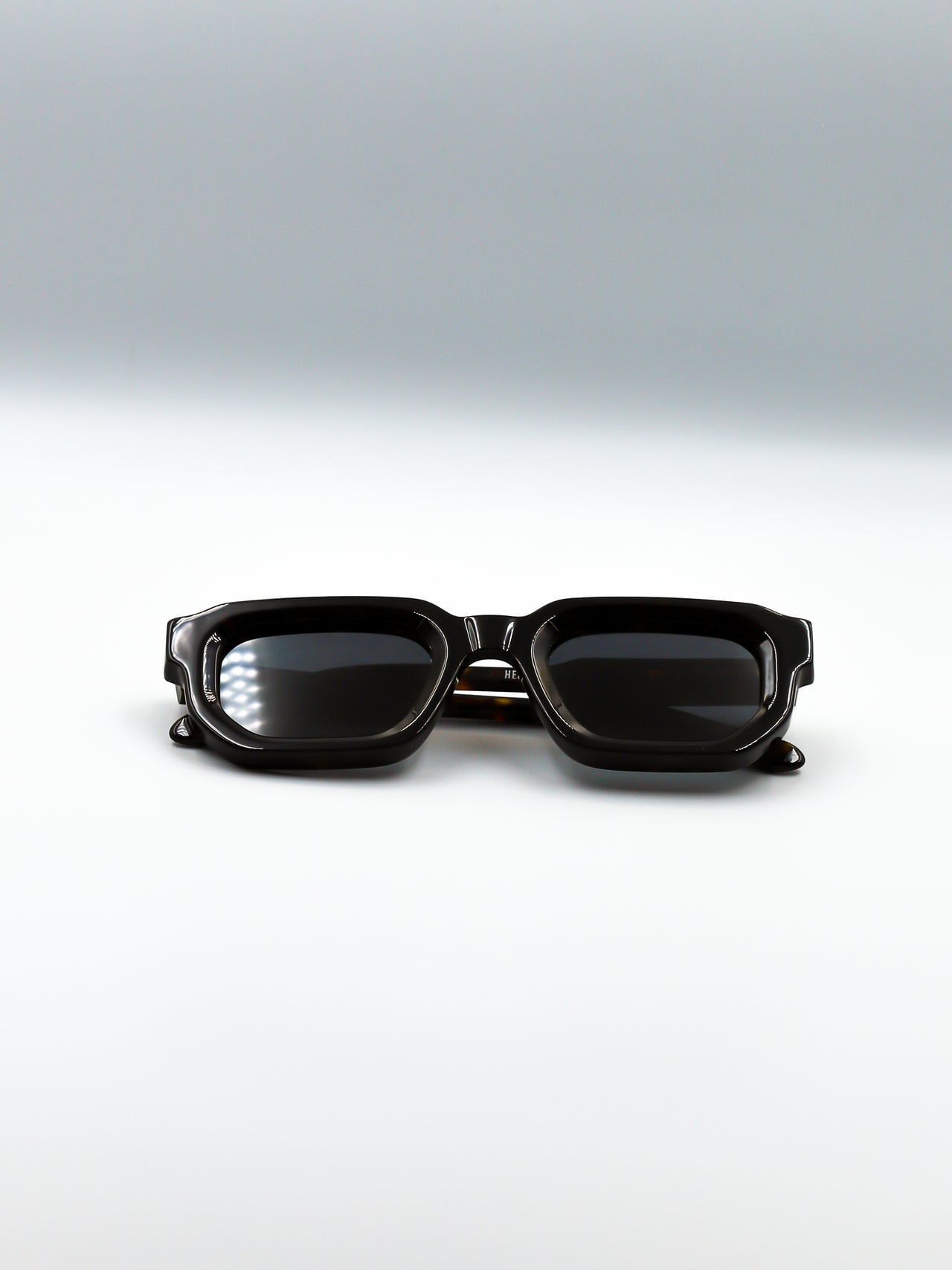 LENTES DE SOL HERMES DARK TIGRIS - UNTOLD - 6