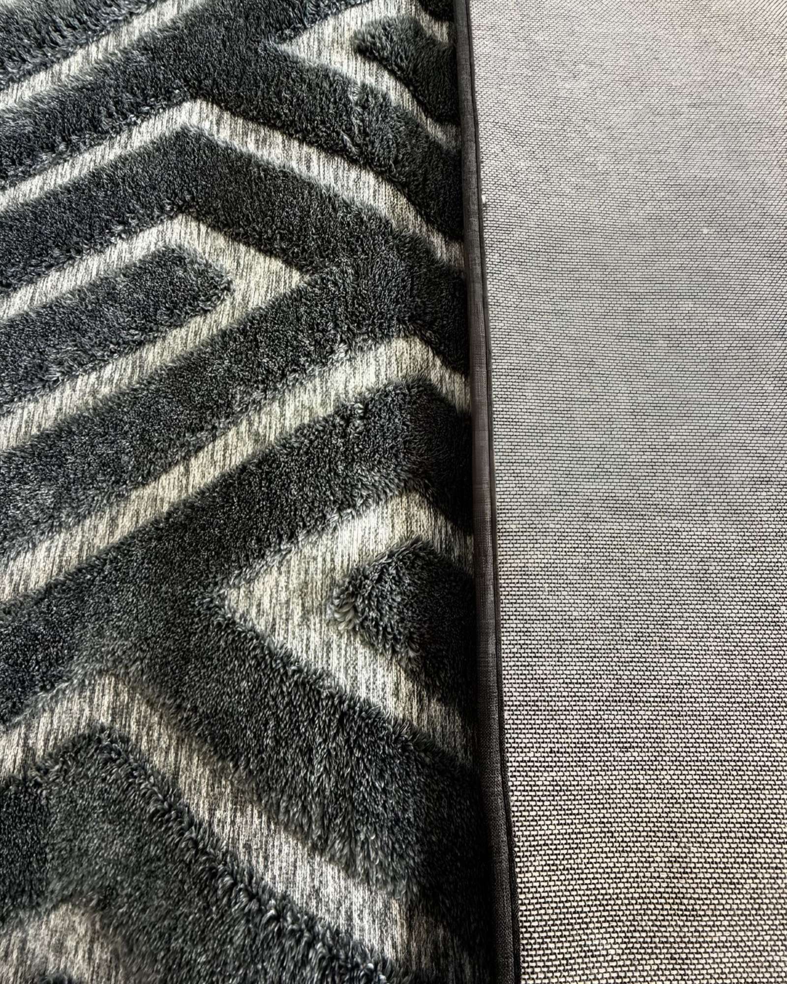 ALFOMBRA LIVING COMEDOR DISEÑO GEOMETRICO 160X200CM GRIS OSCURO - 3