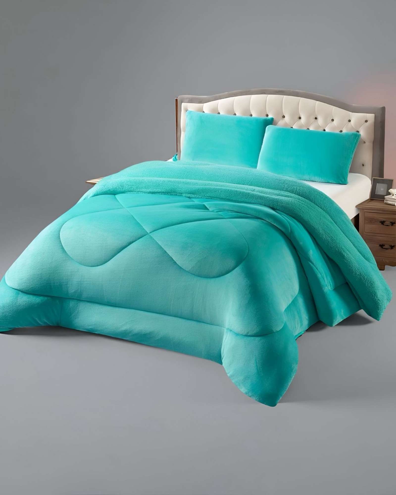 CUBRECAMA DE INVIERNO CON CHIPORRO DISEÑO LISO 2 PLAZAS - 4