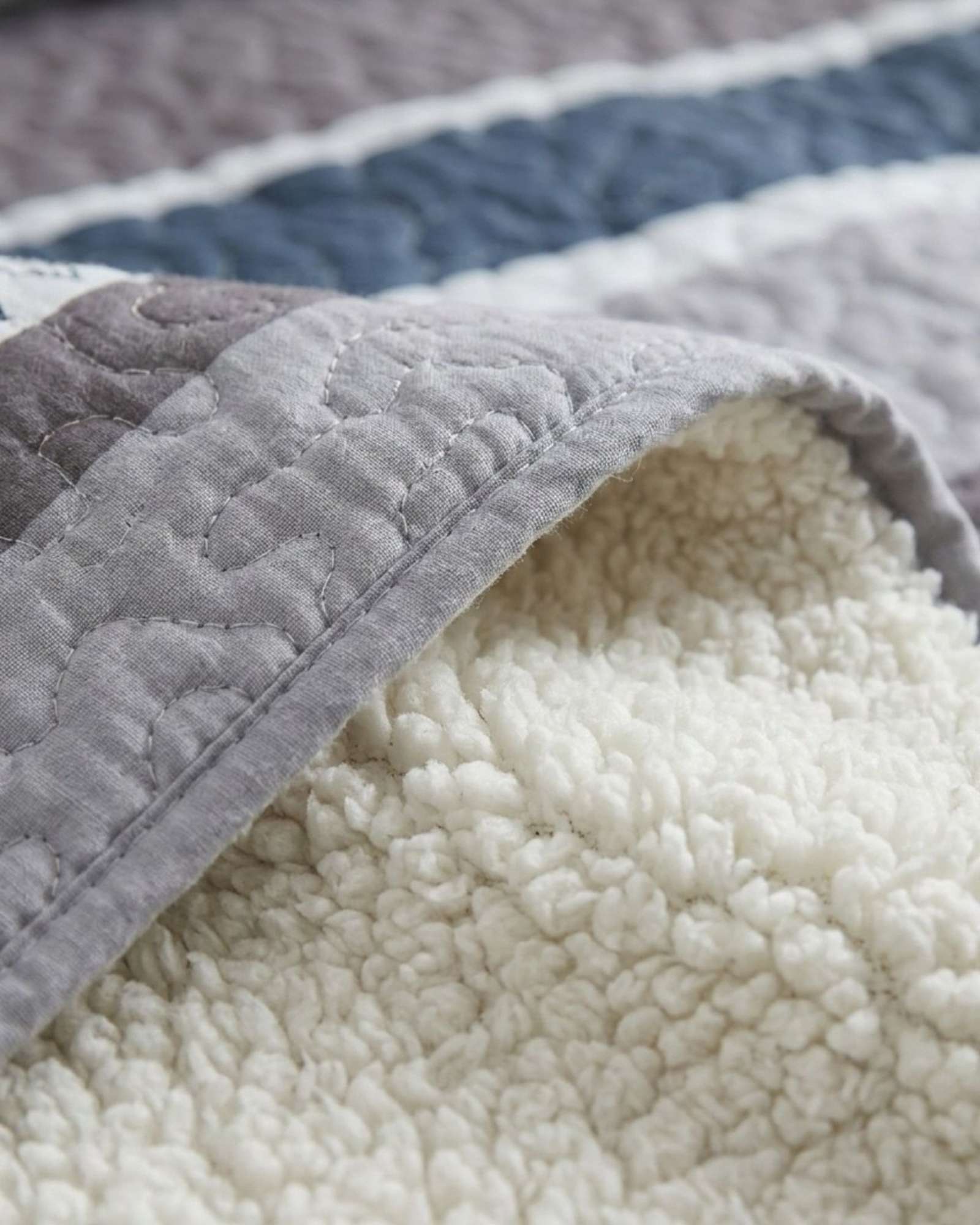 CUBRECAMA QUILT KING CON CHIPORRO DISEÑO ELEGANTE - 6