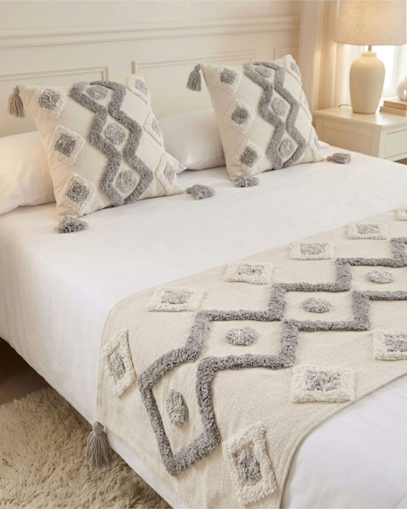 SET PIECERA DE CAMA BOHO CON DOS FUNDAS COJIN BORDADO - 5
