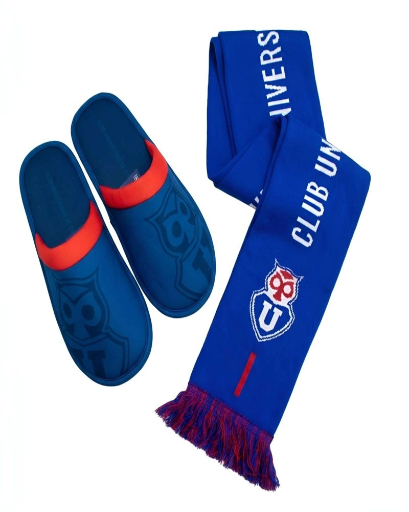 PACK FANATICO: SET DE PANTUFLAS Y BUFANDA CLUB UNIVERSIDAD DE CHILE TALLA M - 6