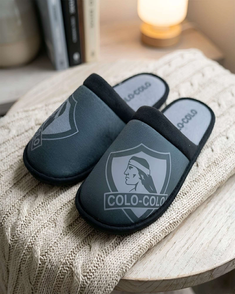 PANTUFLAS DE DESCANSO OFICIALES COLO-COLO TALLA M - 2