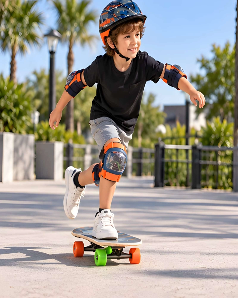 KIT PATINETA INFANTIL CON CASCO Y KIT SEGURIDAD - 1