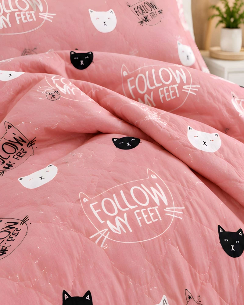 CUBRECAMA QUILT 1.5 PLAZAS PARA VERANO CON ALMOHADA INCLUIDA - 1