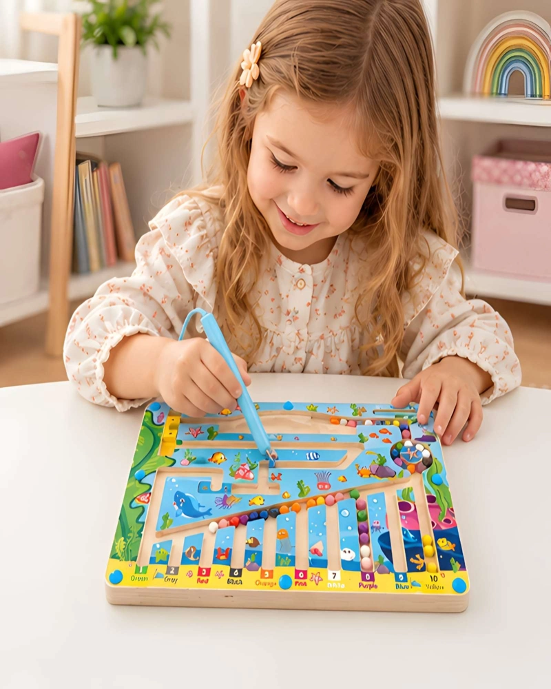 LABERINTO MAGNE TICO DE MADERA INFANTIL CON LAPIZ Y BOLAS DE COLORES - 1