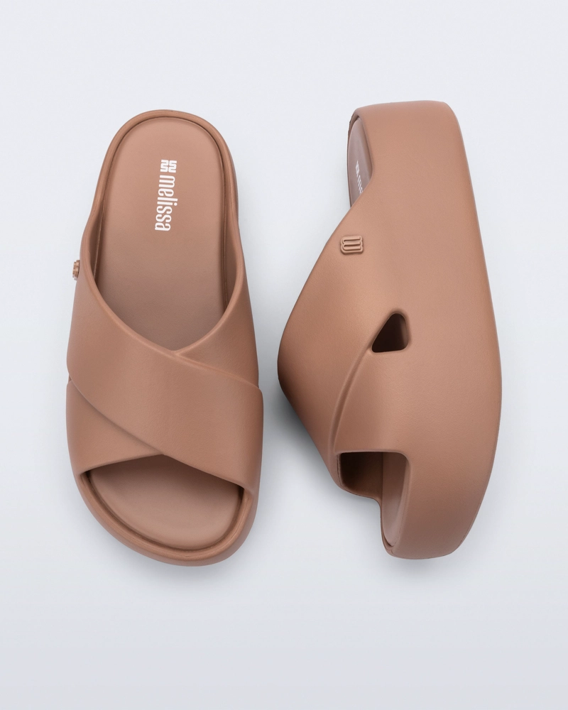 SANDALIA MELISSA FREE CROSS MARRON - 4