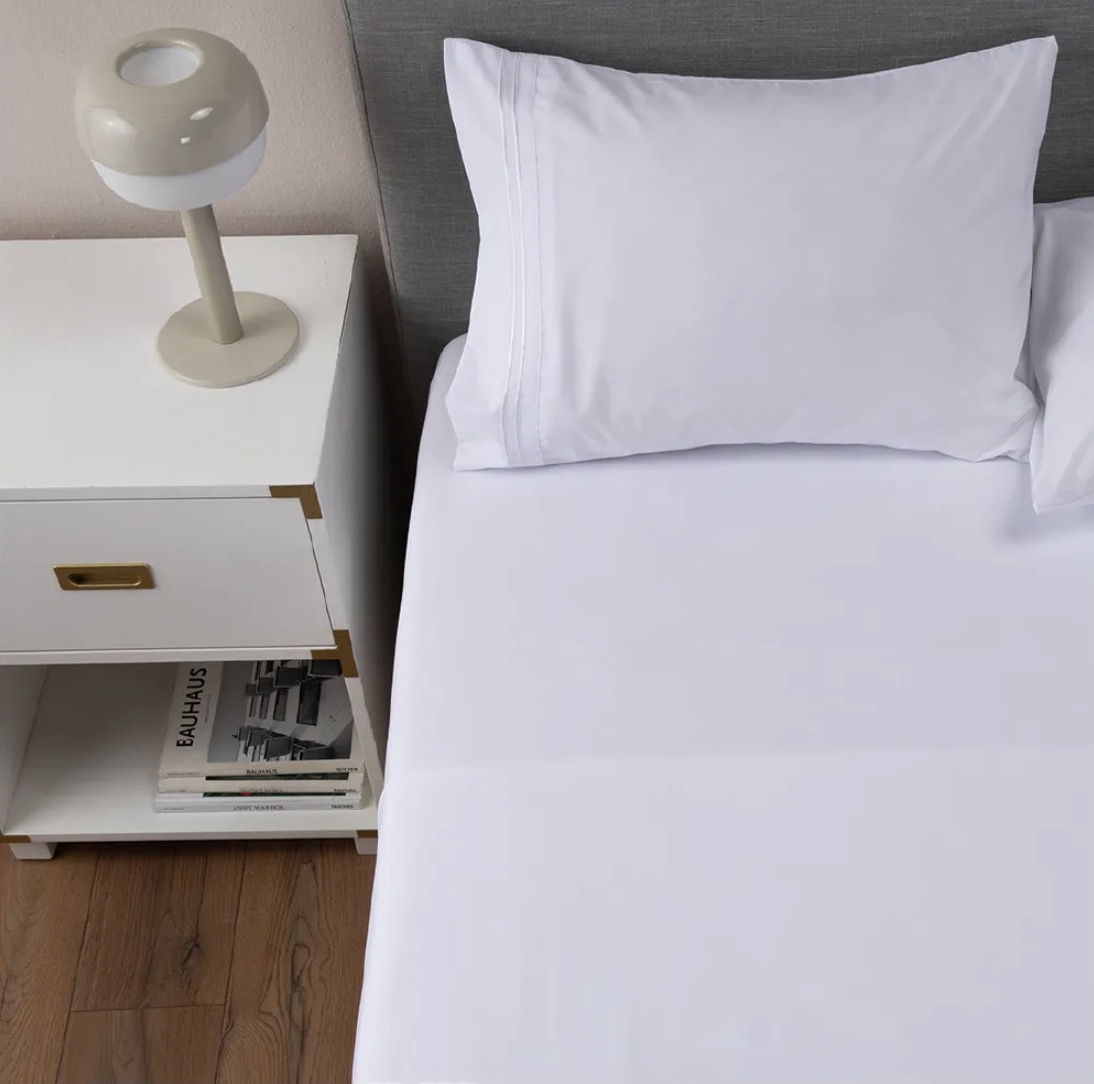 SABANA 1800 HOTEL ULTRA SUAVE + FUNDA BORDADA - 1